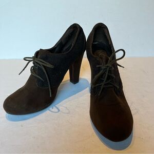 XOXO Women's Lace Up Brown Heels Fabric Upper Size 8M